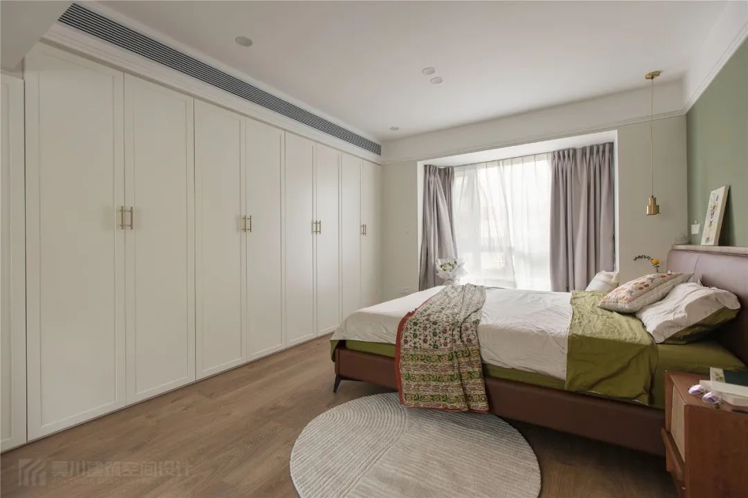 文艺|135㎡现代简约，温馨舒适的空间，加上草绿色的点缀，文艺舒适