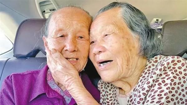 叶国盛|8岁被拐始终未忘村名乡音 90岁老人找回失散80年姐姐