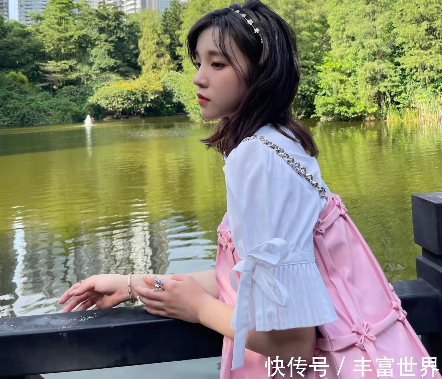 “虎妞”宋雨琦自曝吃活虫！伊能静看到虫子吓到失神