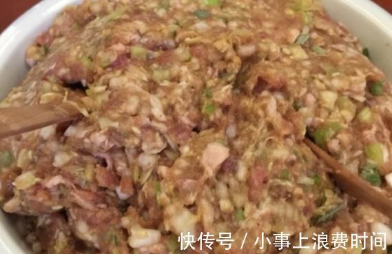 入味|无论调什么肉馅，加入这3种调料，包出的饺子鲜嫩多汁更入味