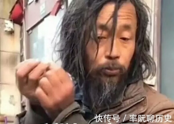 战国策!都是讲国学,于丹跟“流浪大师”沈先生比差距不小,令人深思