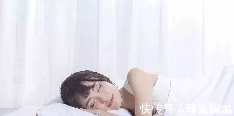睡眠时间|失眠时器官比你更痛苦！学会这3招，沾床就睡，保护心肝脾肺肾！