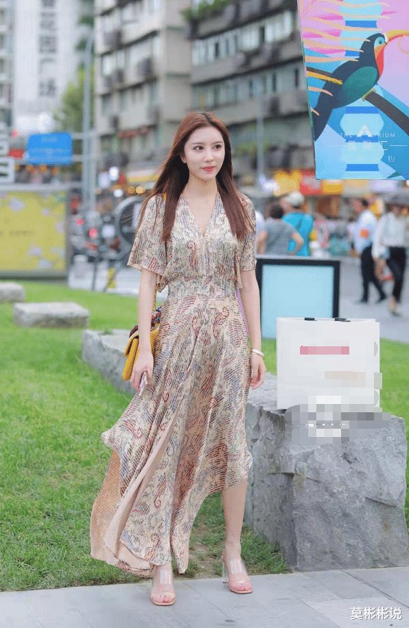 柔软面料网纱裙，飘逸又仙气，雅致感尽显