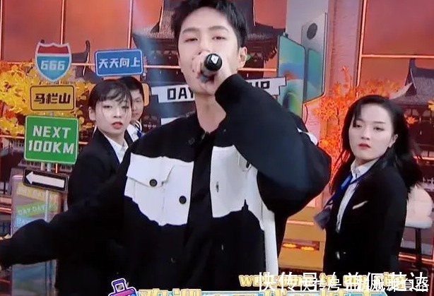 蹭热度《天天》节目组多次暗中发糖,对象疑似是肖战王一博