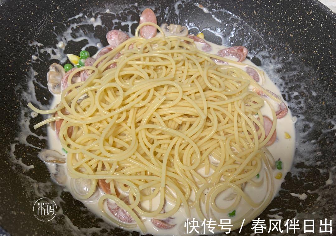 好吃|西餐厅卖48元的蘑菇意面,在家也能做,简单3步搞定,味道超好吃