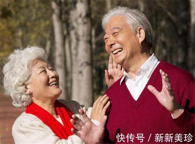 多喝水|壽命長不是多睡覺，也不是多走路，而是堅持3件事，健康又長壽