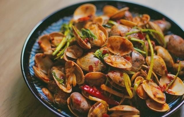 健康|你必知道的这些健康食谱三杯鸡、辣炒花蛤、柠檬嫩牛肉