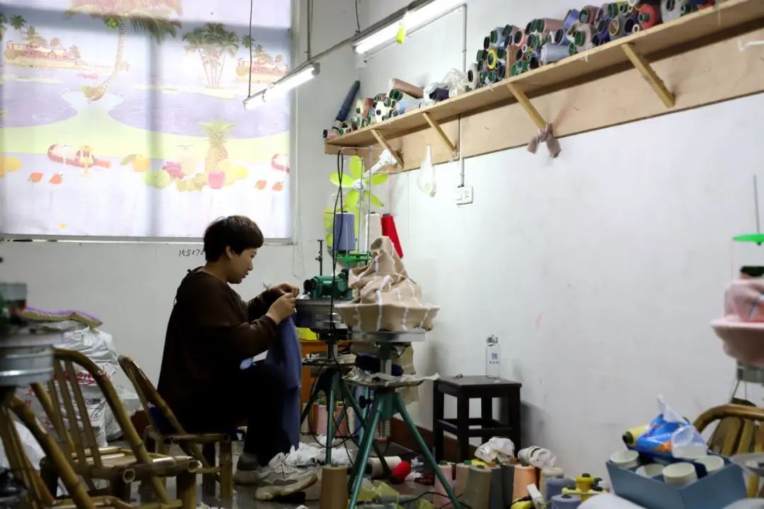 灵香店村|洪家这个村，童装致富每一户！