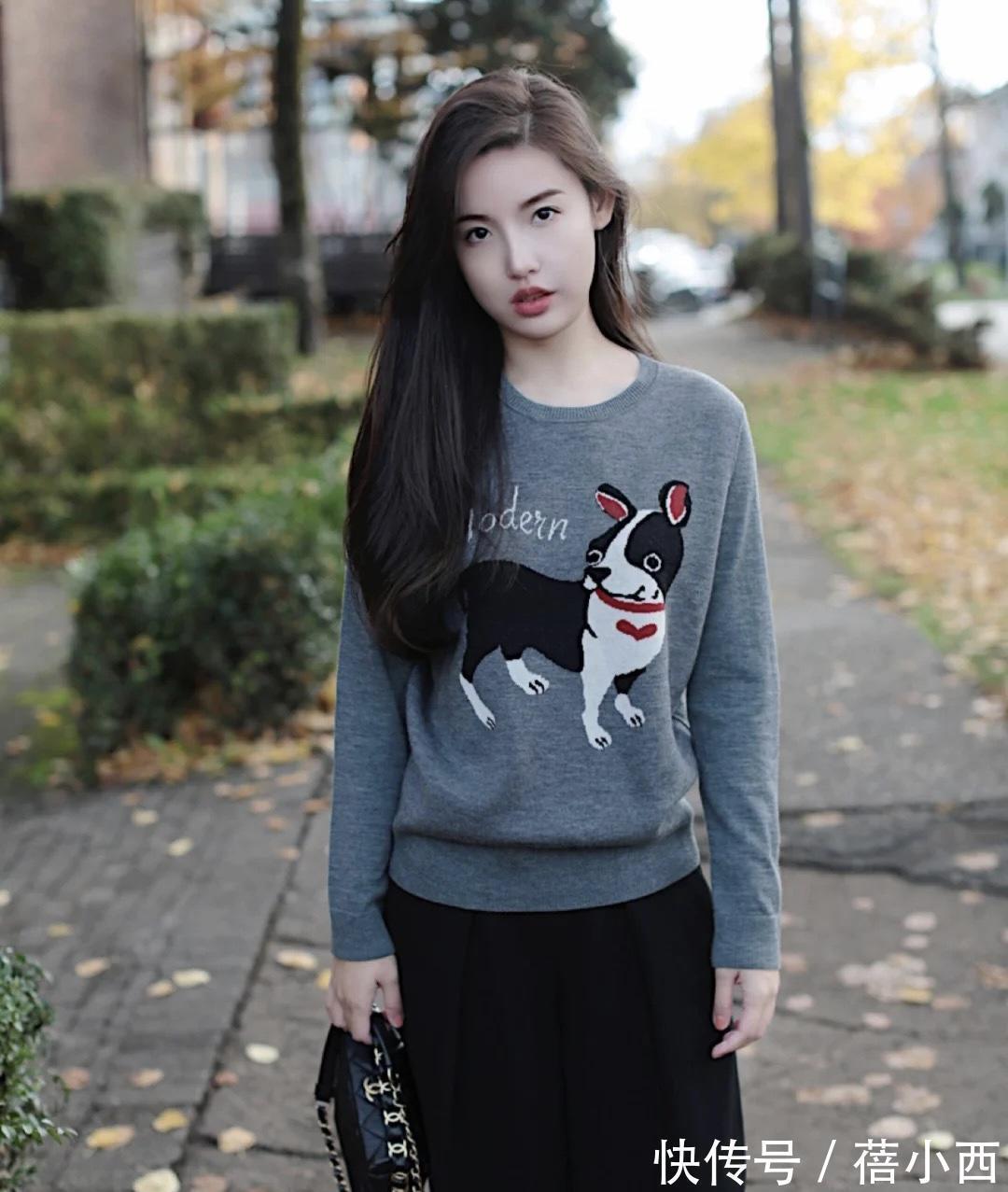 直筒裤 秋冬建议多穿“针织衫”,搭配直筒裤显气质,搭配半身裙高级优雅