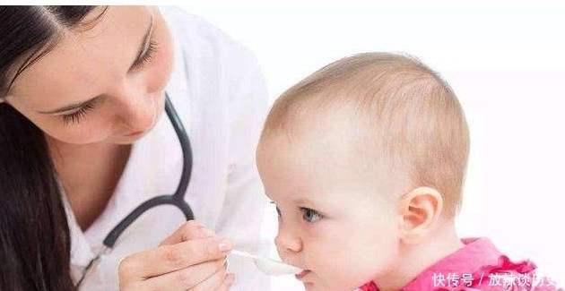 拍打|宝宝嗓子里有痰排不出,宝妈先别急,掌握一些方法帮宝宝排出