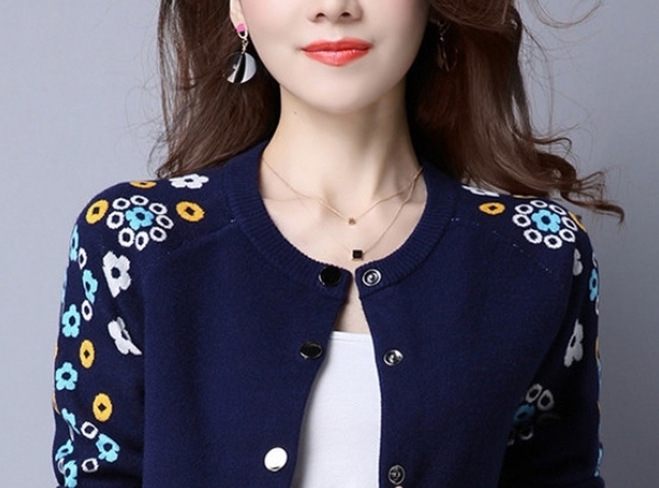 春风拂面,正是穿“开衫”的好季节,件件美若天仙,贼显嫩迷人