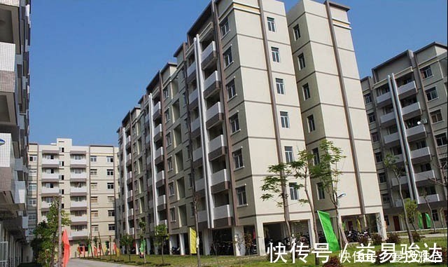 40平一年2000的廉租房，一家三口住够了，住的很舒心！