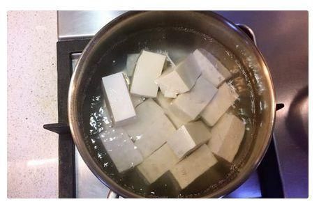 豆腐|砂锅白菜豆腐煲,秋天就爱这个味儿,解馋瘦身又美味