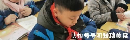 书法$小学老师“粉笔字”大赛，个个书法范十足，看到最后一个舍不得擦