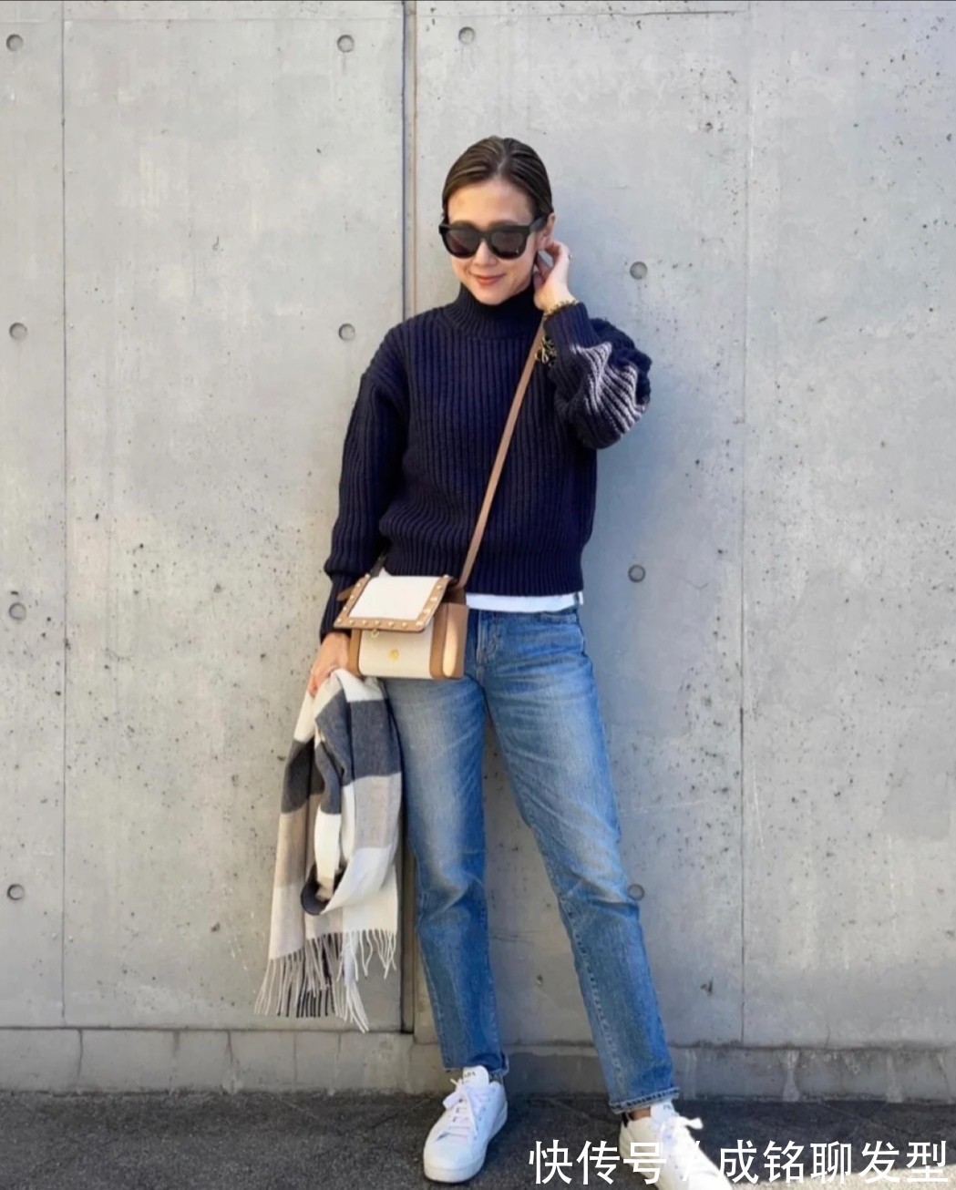 减龄|越简单越高级,女人过了四十就别穿得太花哨,这几种搭配洋气减龄