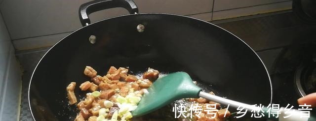 调味汁|自己在家也能做的牛排,荤素搭配,营养又美味,快来看看吧!
