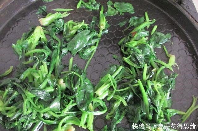 剩米饭别再炒了!这样多加1步好吃到爆,香味扑鼻营养全,解馋