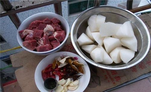 调料|炖牛肉时,切忌别放这2种调料,放了就等于毁牛肉,很多人都不懂