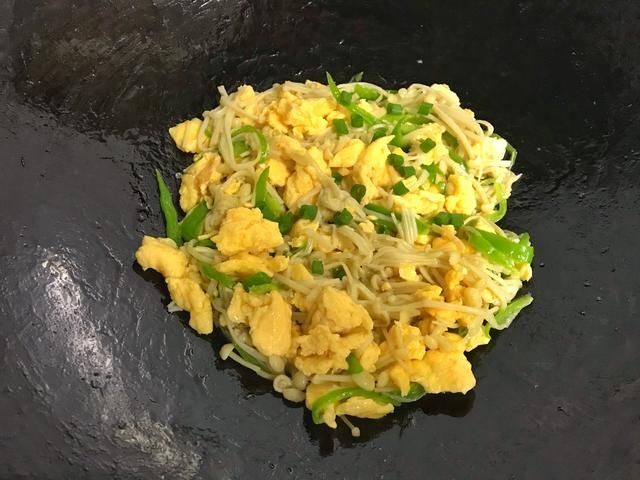 鸡蛋|天凉了这菜多给孩子吃，和鸡蛋一起炒，营养益智又美味，做法简单