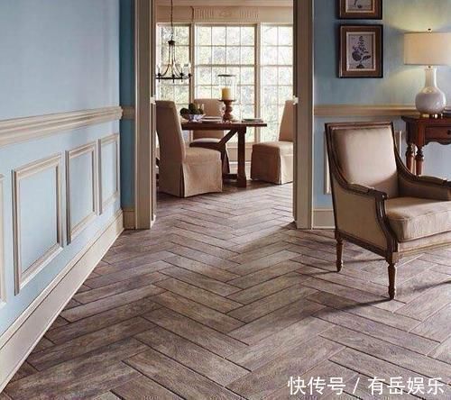 木纹|头一次见有人家里铺这种地板,省钱耐用又易清洁,后悔我家装错了