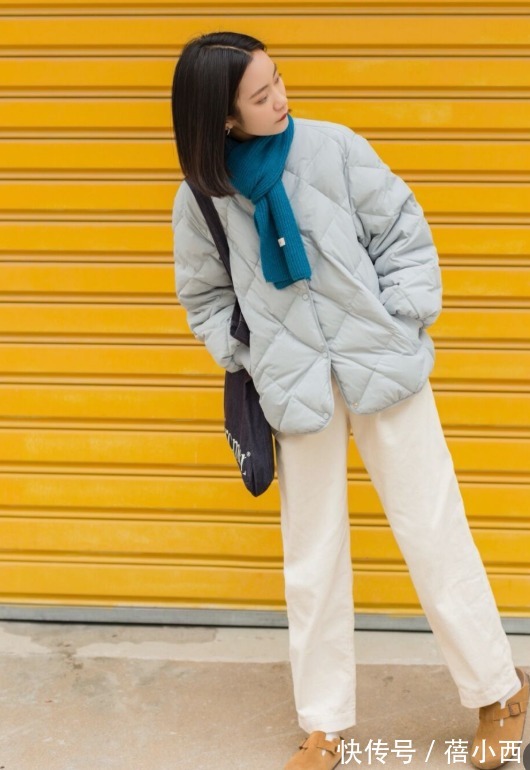 平底鞋 有品味的女人都在穿“烟筒裤”,配羽绒服、大衣超显瘦,都想照搬