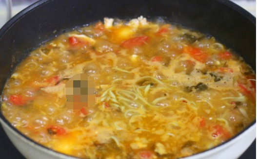 这碗面,酸爽开胃,百吃不厌,比凉面还好吃