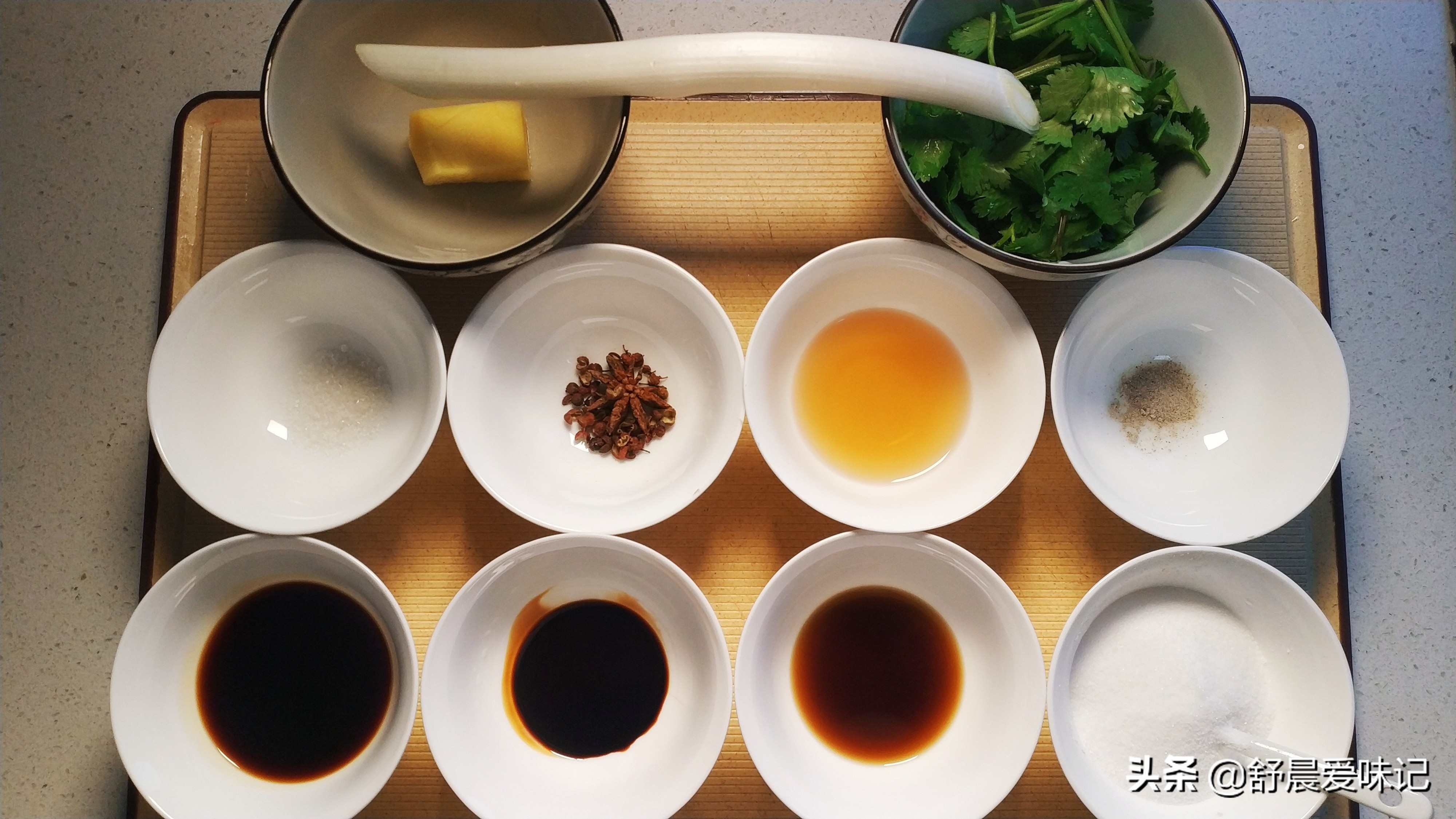 鱼头不是只能炖鱼汤,这样做更受欢迎