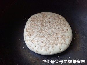 好吃|我们家一年四季都爱吃的饼,隔三差五就要做一次,外酥内软特好吃