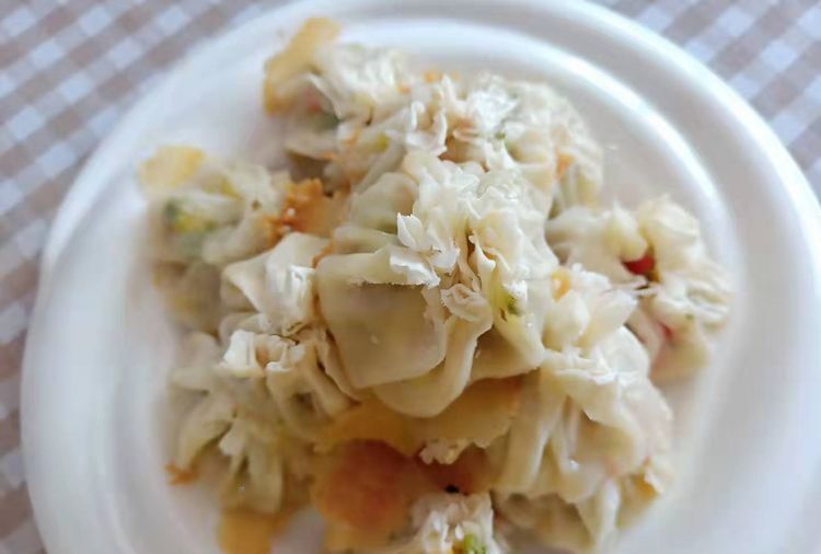 好吃|最简单最好吃的包子做法，薄皮大馅，皮酥馅香，儿子一盘不够吃