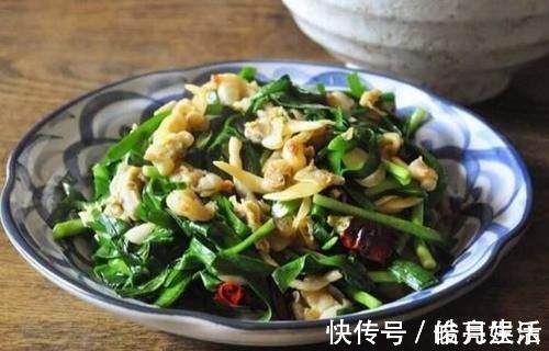 韭菜和它是绝配，简单炒一炒，营养极高，补钙质，比猪肉还美味