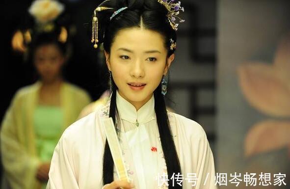 蜻蜓!才女出上联“进进出出,黑夜尽头方见日”,书生的下联堪称经典