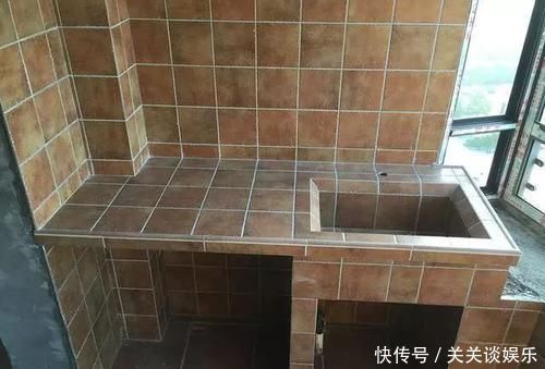 洗衣池|花500块在阳台上砌了个洗衣池,靓得一塌糊涂,又要被邻居模仿了