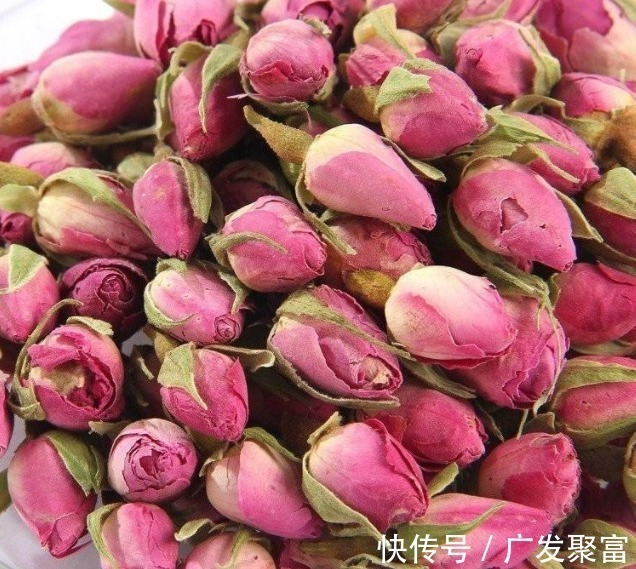 月经|玫瑰花和此物泡水喝,调理月经,气血足了,远离手脚冰凉!