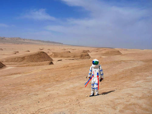 地球上最像火星的地方，荒凉寂寞寸草不生，住一晚太空舱2000块