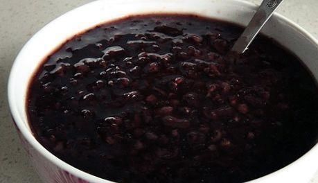 黑米加一宝搭配煮,睡眠好了,白发变黑发,皱纹也开始淡了