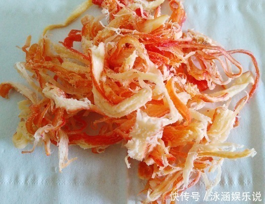 孕妈|孕阶段,孕妈可以常吃4种“零食”,能预防贫血,促进宝宝发育