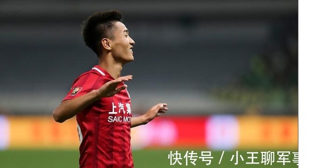 球迷|李霄鹏太调皮,国足2人得罪足协令球迷意外,揪出陈戌源内幕?