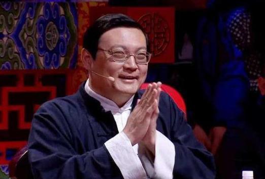 所有节目被停播，“央视名嘴”梁宏达无奈退圈，网友们却拍手叫好