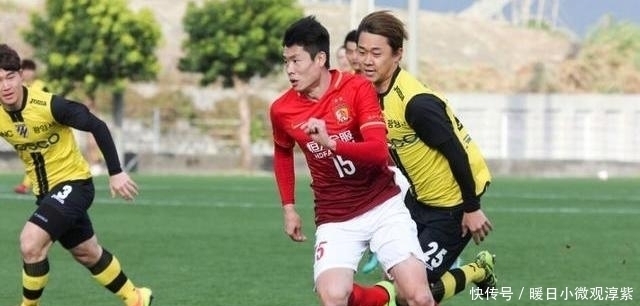 广州恒大队|前国脚7500万加盟恒大,如今却沦落到无球可踢,与车模妻子离婚