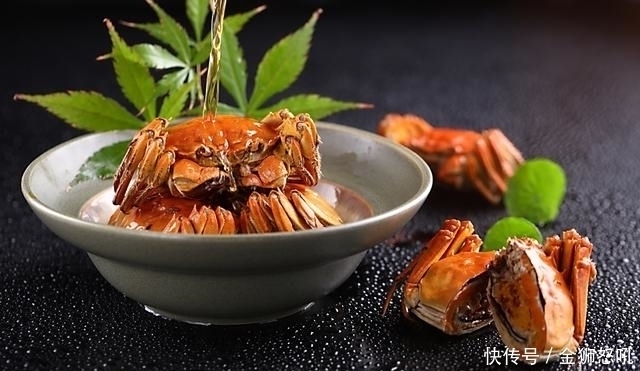 屏幕|贾雨村吃大闸蟹,隔着屏幕都香