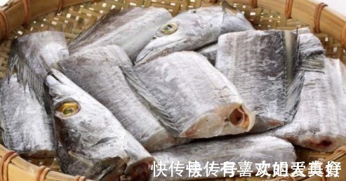 买带鱼也有技巧，教你3招选带鱼，保证买到新鲜的带鱼