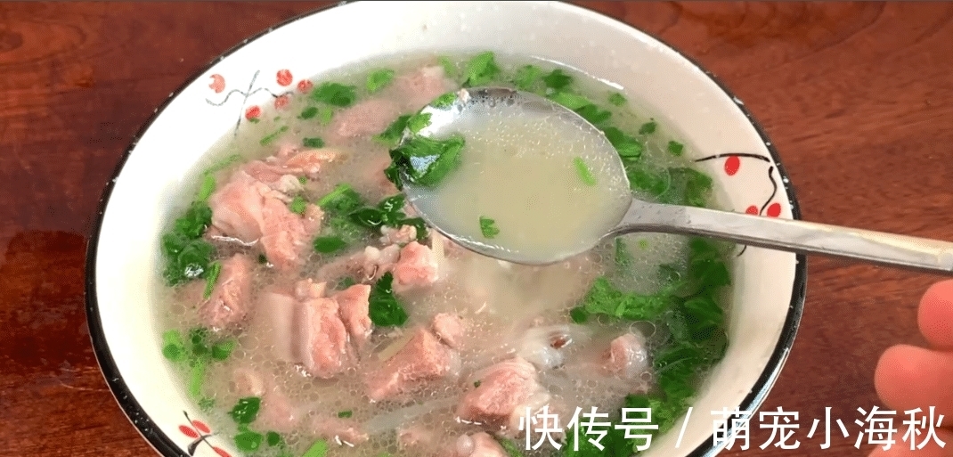 正确做法|炖排骨时，有人先焯水，有人直接炖，大厨：都不对，教你正确做法