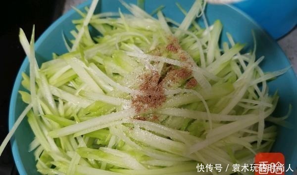 它既是水果又是蔬菜,含钙量是黄瓜的3倍,补钙又提高智力别错过