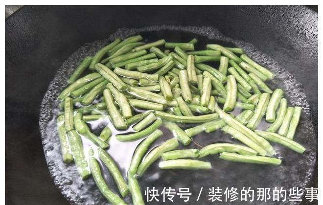 豆角|秋天,3样素菜一起炒,营养美味,好做又好吃