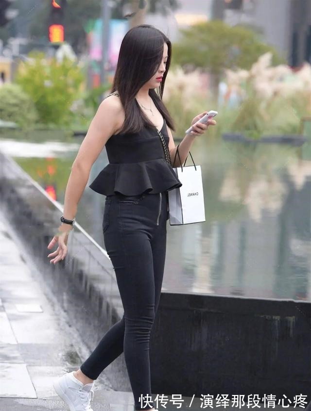 百褶裙 有“小肚子”的女性,不建议选择连衣裙,给你一个明确的穿搭思路!
