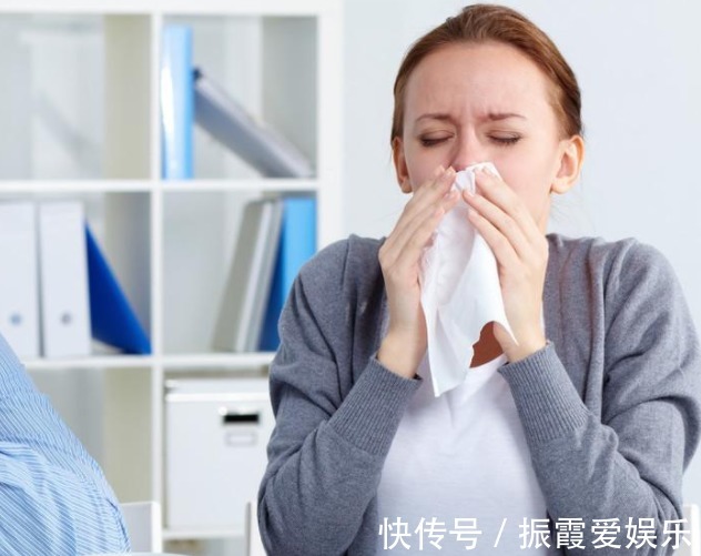 小思|25岁女子1处出血,查出HPV感染,医生宫颈已“烂如蜂窝”