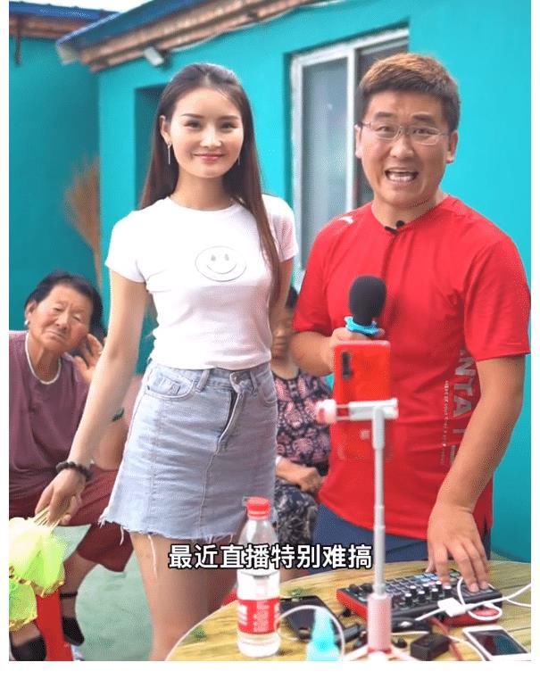 人气|“笑神姜涛”下跪磕头退网，人气王如今没人看，哗众取宠已不奏效