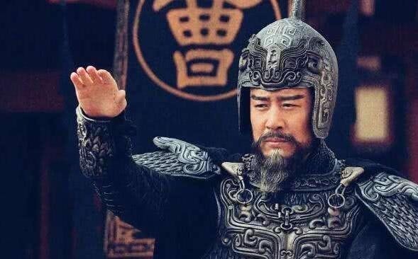 曹操|曹操的五大谋士中，为何只有贾诩笑到最后？易中天：做人有大智慧