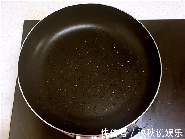 面糊|鸡蛋和韭菜也可以做早餐饼这样做鸡蛋饼，每天当早饭都不会腻！