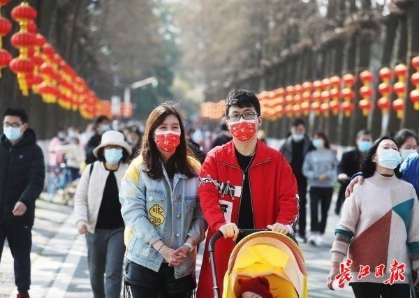 载歌载舞、迎春送福，大年初五东湖绿道好热闹